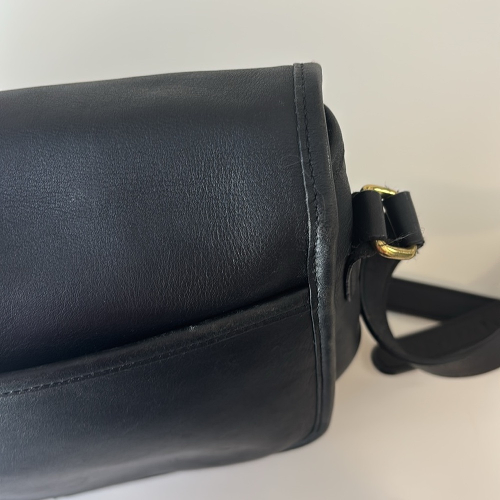 Coach | City Bag #9790 in Black stunning condition - Picture 11 of 14